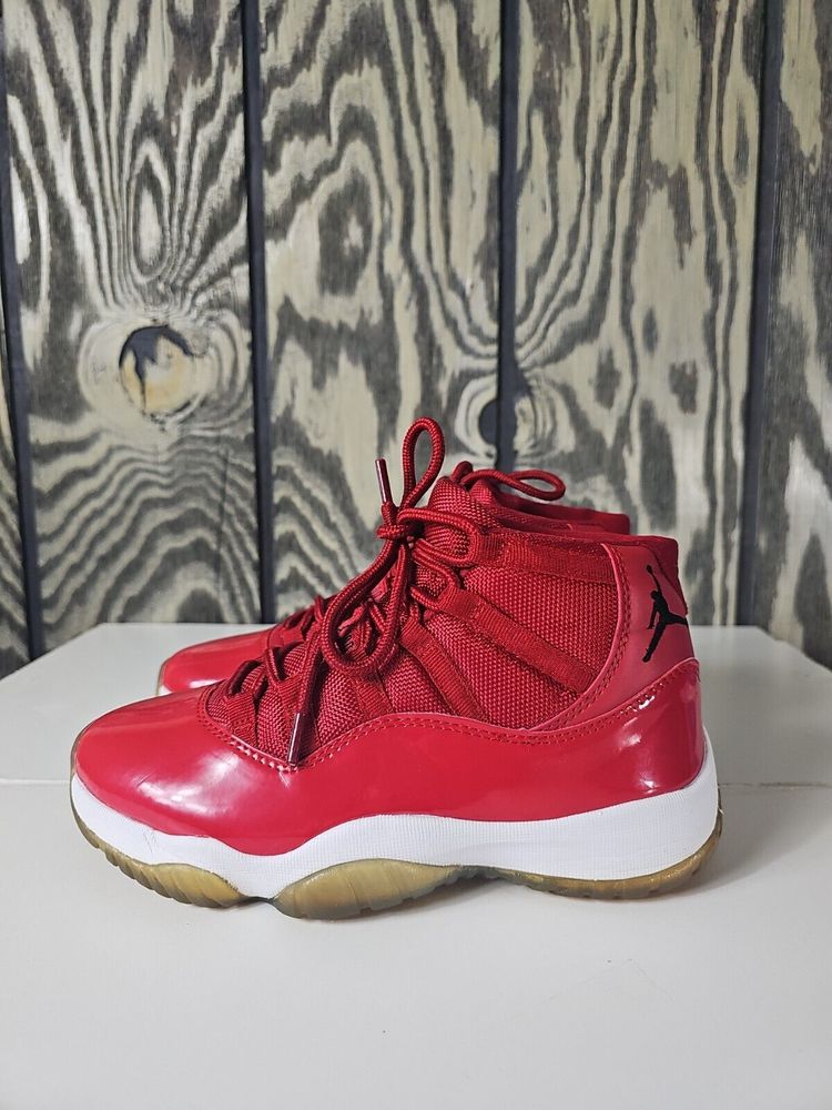 Nike Air Jordan 11 Retro 'Win Like '96' 2017 Sneakers Gym Red Women's Size 6